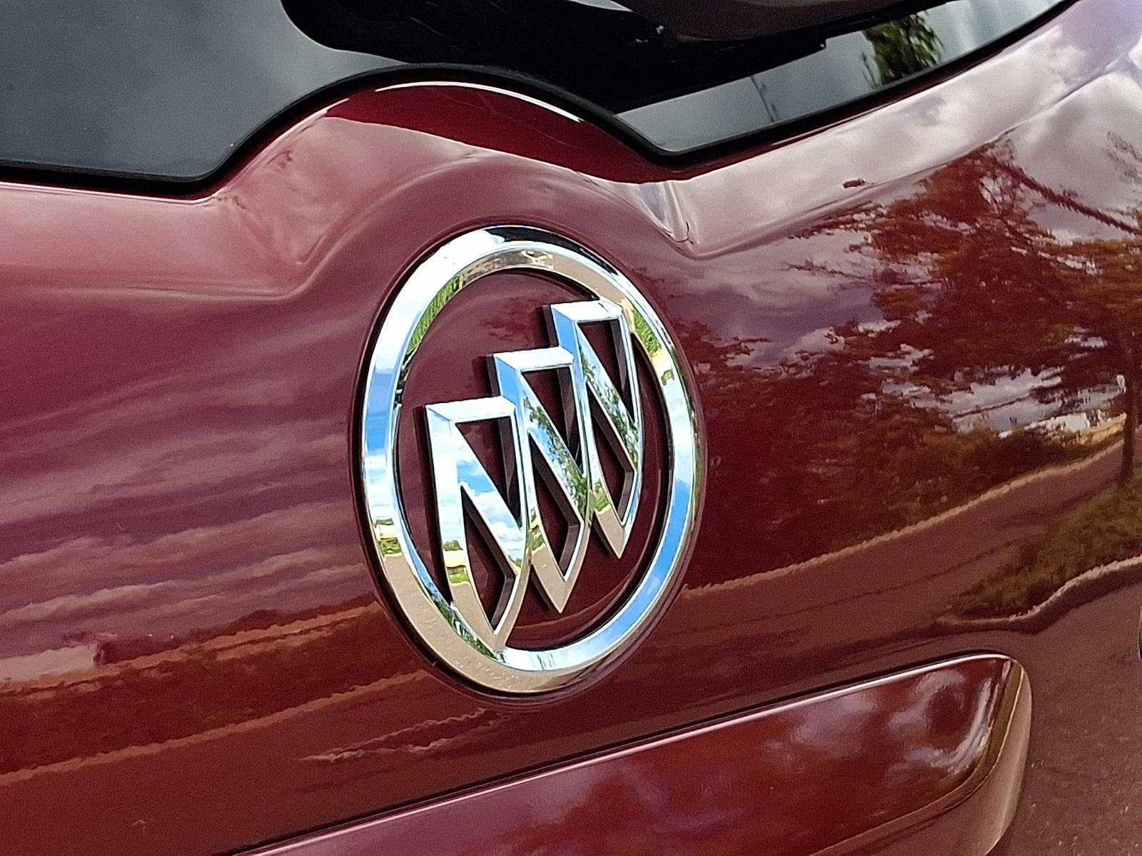 Used 2015 Buick Enclave Leather FWD image 28
