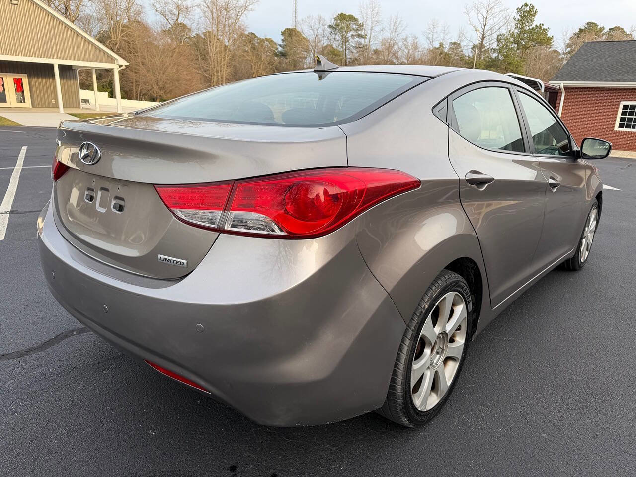 Used 2012 Hyundai Elantra Limited FWD image 7