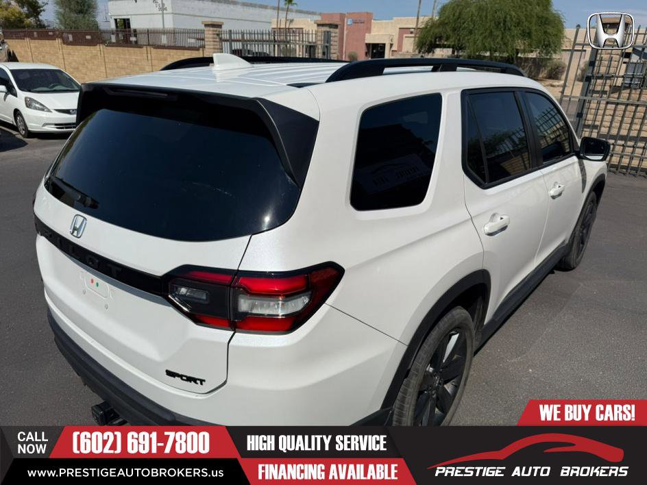 Used 2023 Honda Pilot Sport image 14