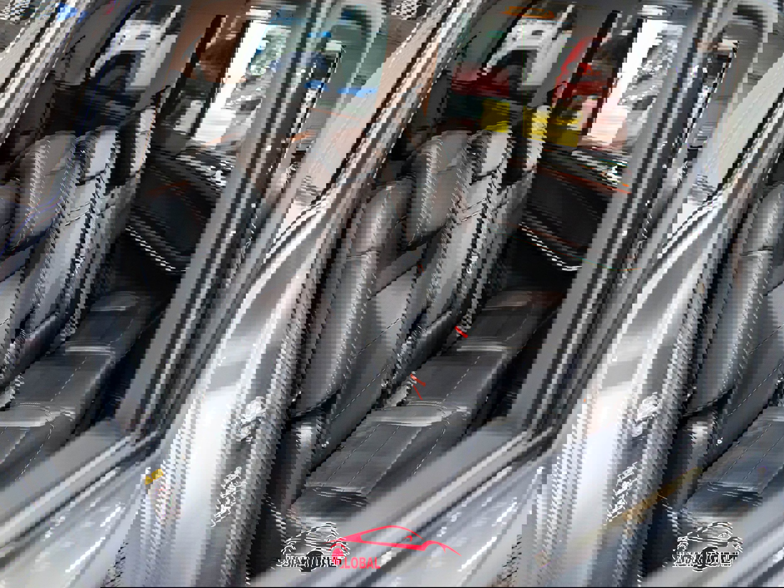 Used 2018 Mercedes-Benz GLS 550 4MATIC w/ Driver Assistance Package image 18