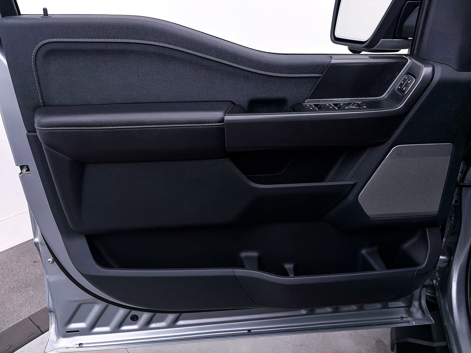 Used 2025 Ford F150 Lariat image 17