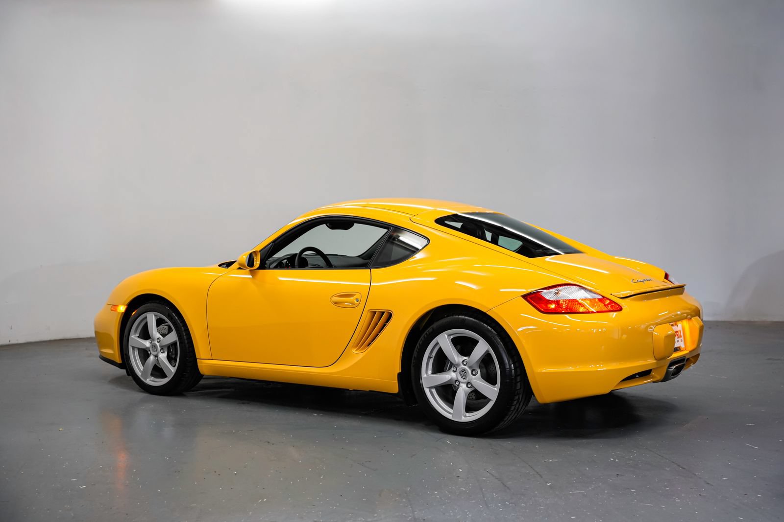 Used 2008 Porsche Cayman RWD image 8