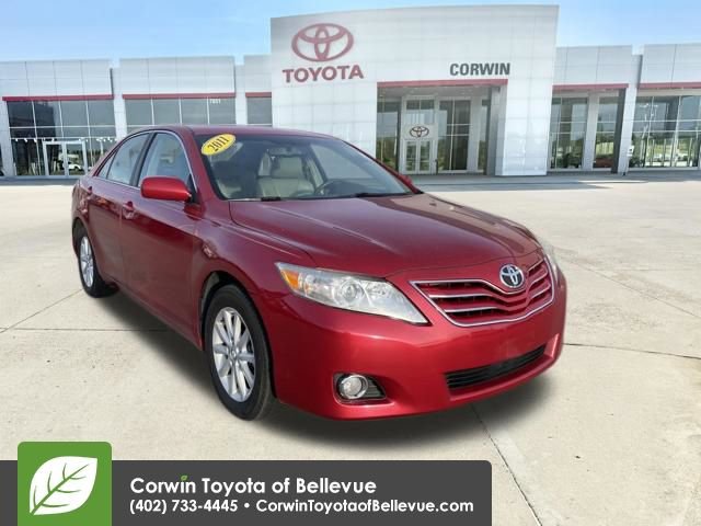 Used 2011 Toyota Camry XLE w/ SE/XLE Extra-Value Pkg image 1