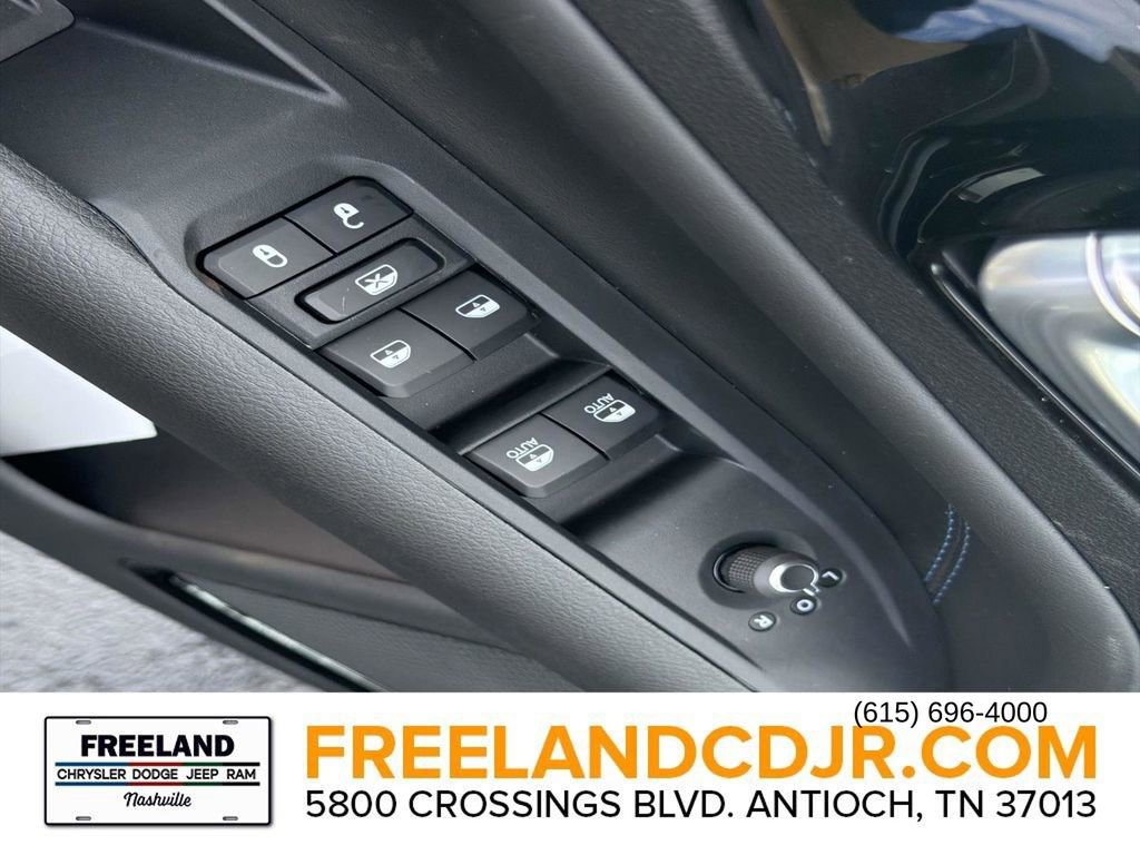 New 2026 Jeep Compass Latitude image 19