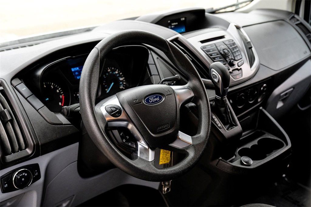 Used 2019 Ford Transit 350 XLT image 12