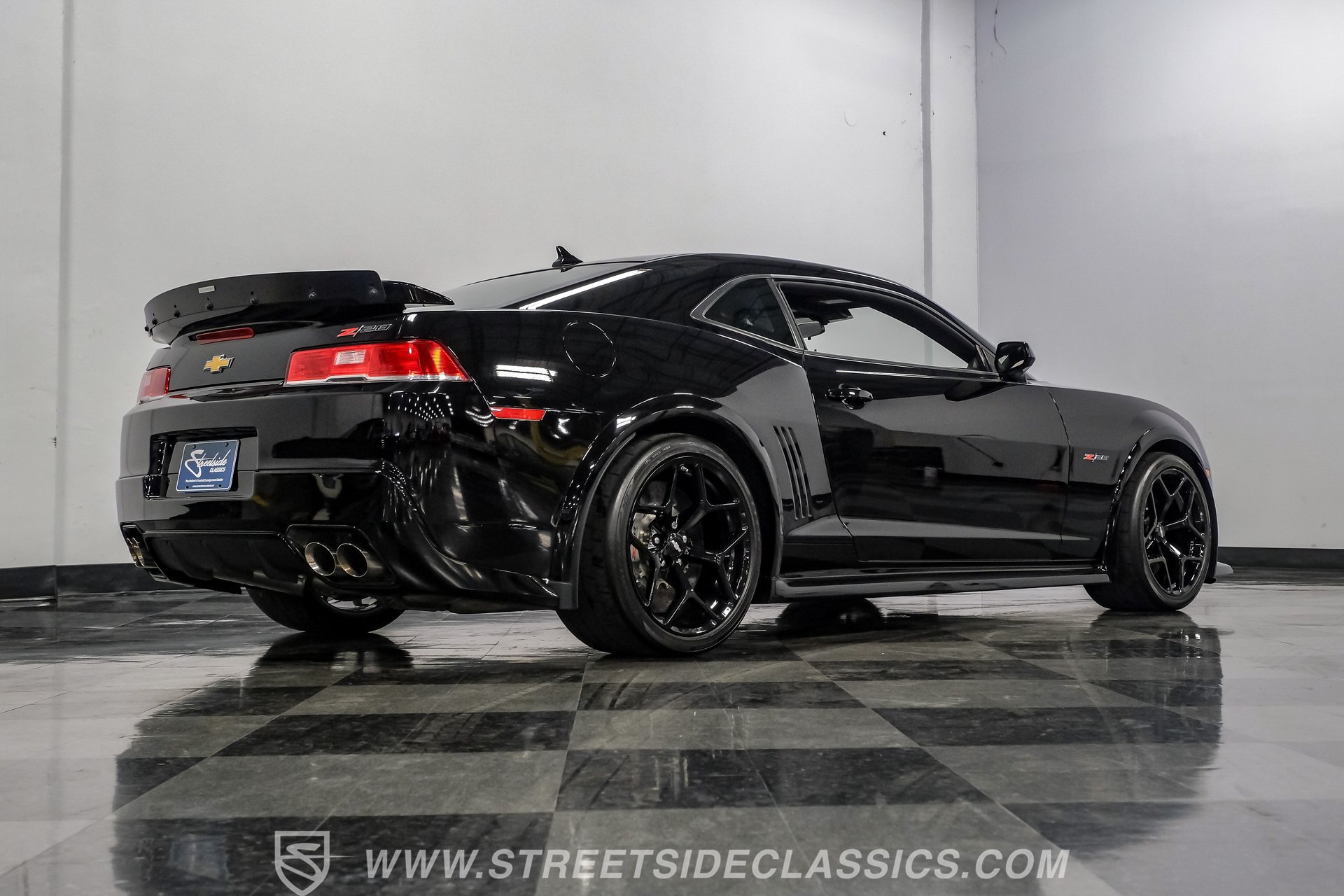 Used 2015 Chevrolet Camaro Z/28 RWD image 27