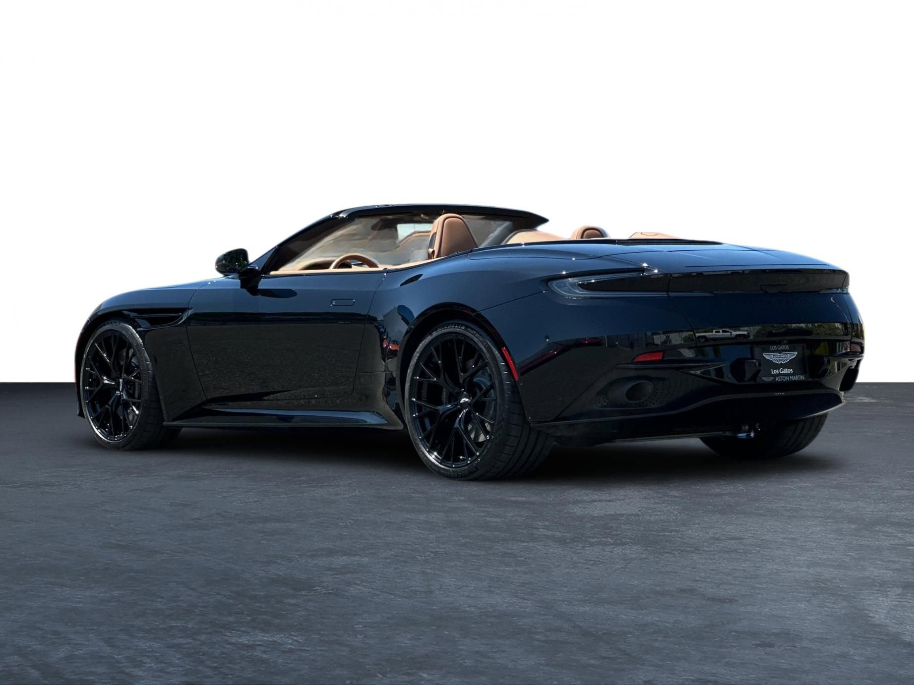 Used 2025 Aston Martin DB12 Convertible RWD image 2