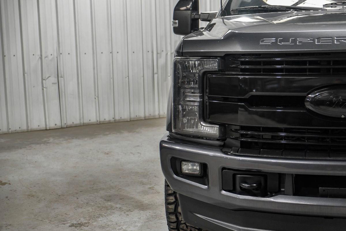 Used 2019 Ford F250 Lariat w/ Lariat Ultimate Package AWD/4WD image 48
