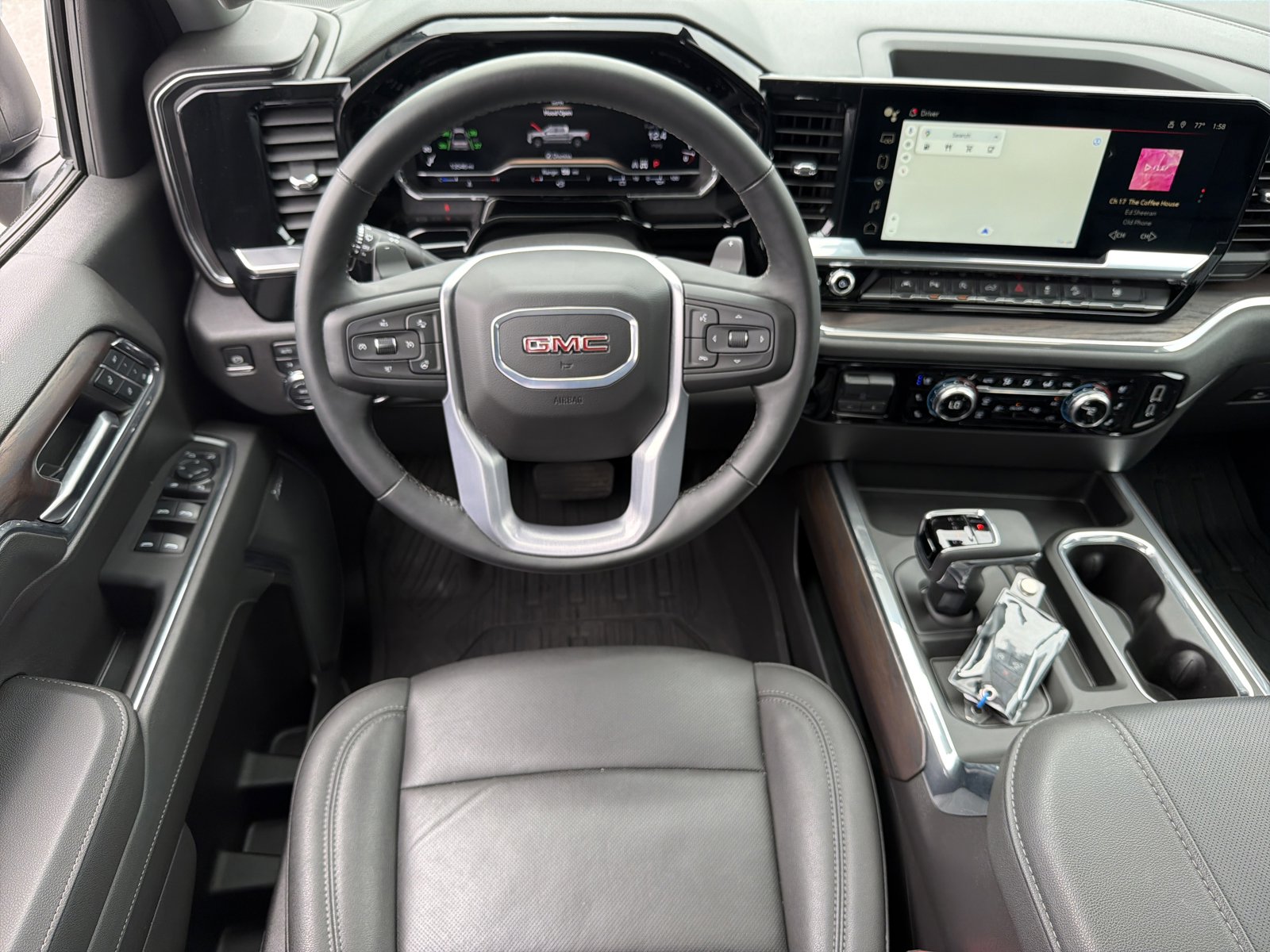 Used 2024 GMC Sierra 1500 SLT w/ SLT Premium Plus Package AWD/4WD image 30