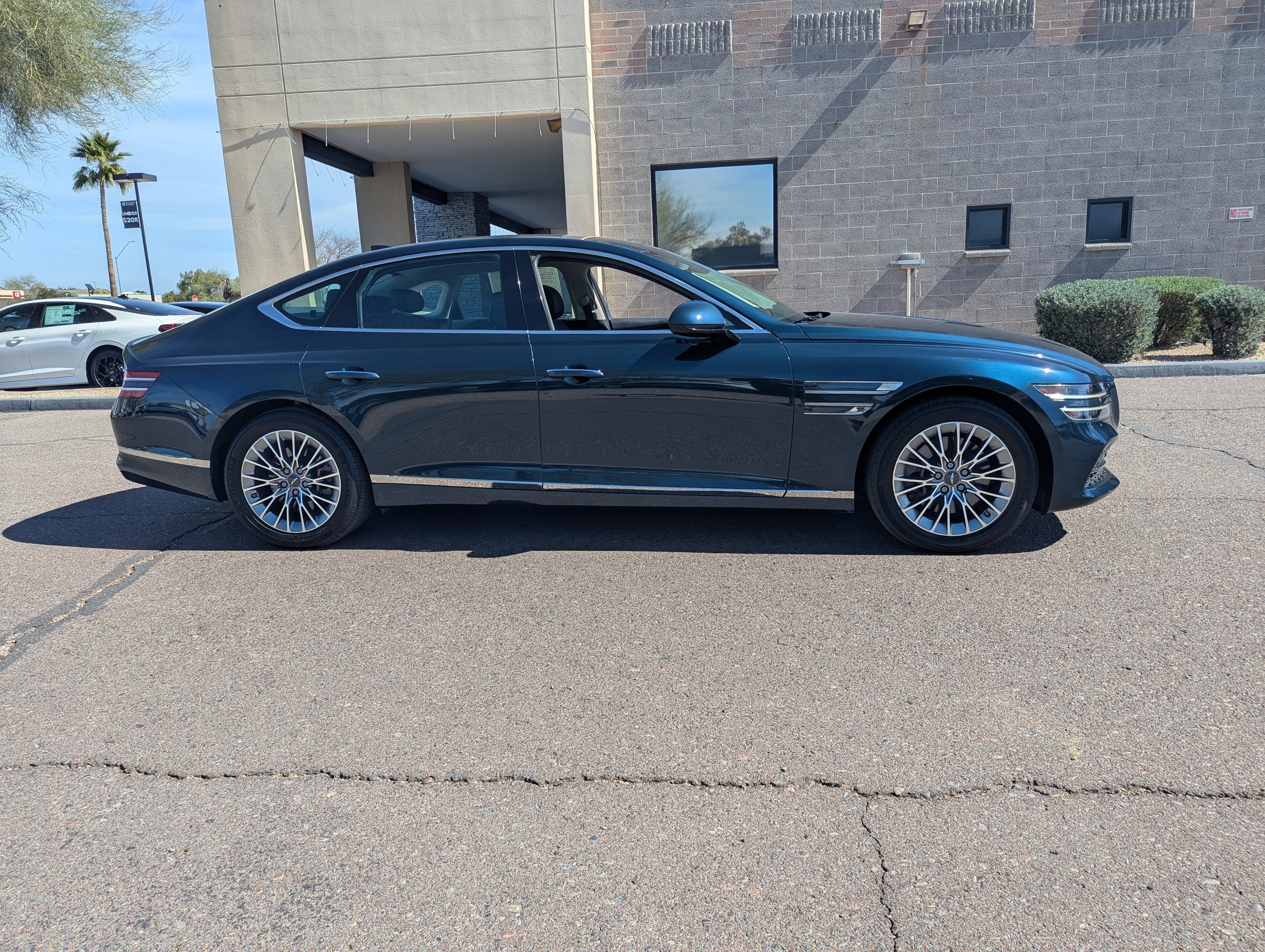 Used 2023 Genesis G80 2.5T image 2