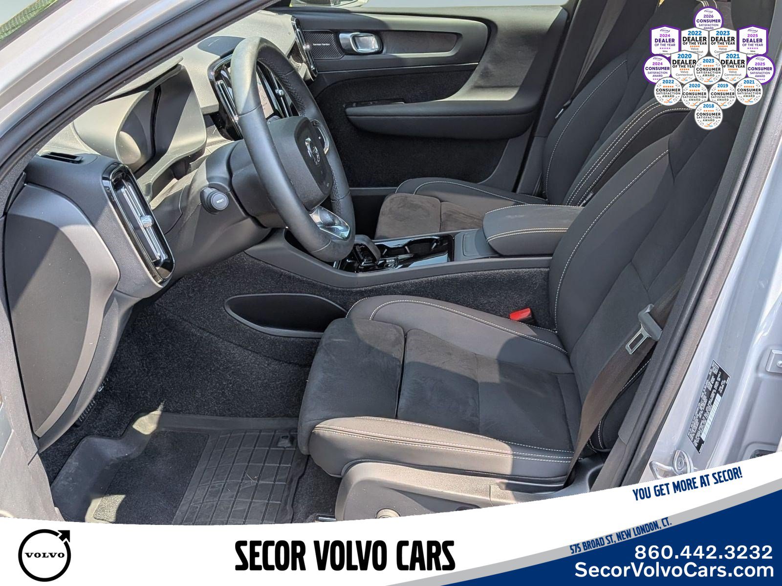 Used 2023 Volvo C40 P8 Recharge Ultimate w/ Protection Package Premier AWD/4WD image 14