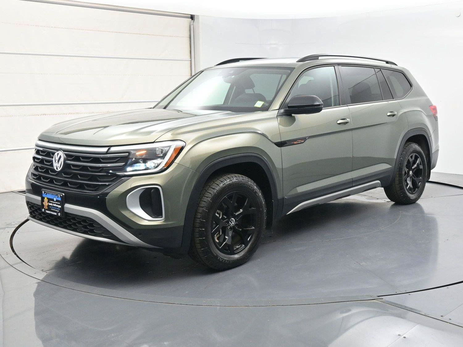 Used 2025 Volkswagen Atlas Peak Edition SE