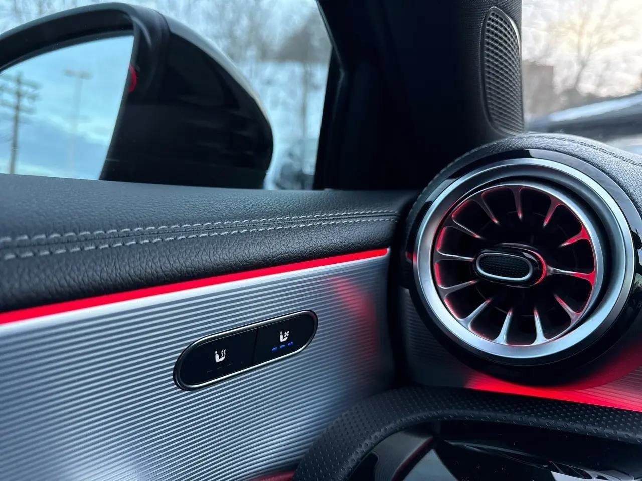 Used 2022 Mercedes-Benz A 220 4MATIC w/ AMG Line image 41