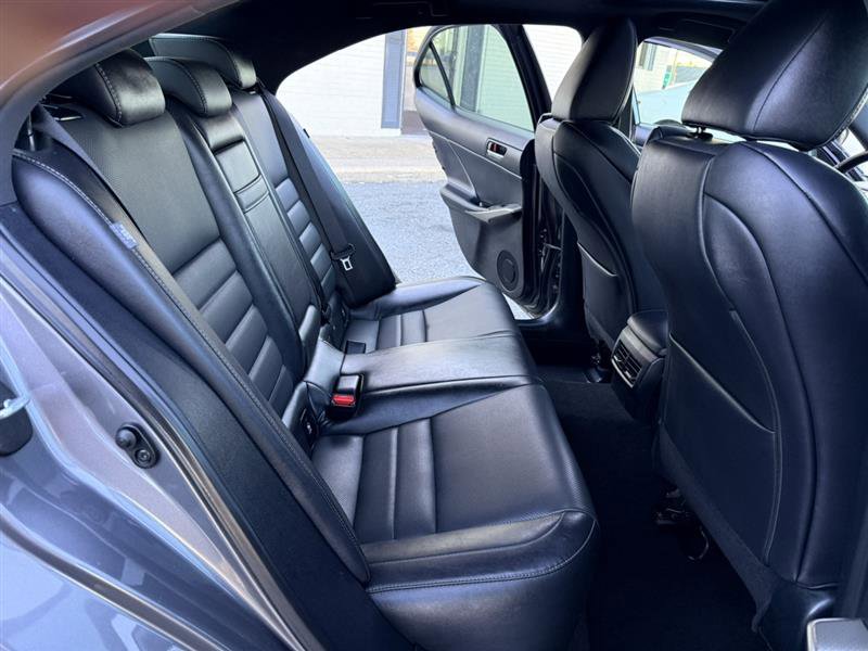 Used 2015 Lexus IS 350 w/ F-Sport Package RWD image 19