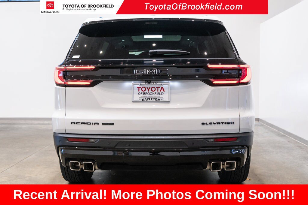 Used 2026 GMC Acadia Elevation w/ Black Edition AWD/4WD image 7