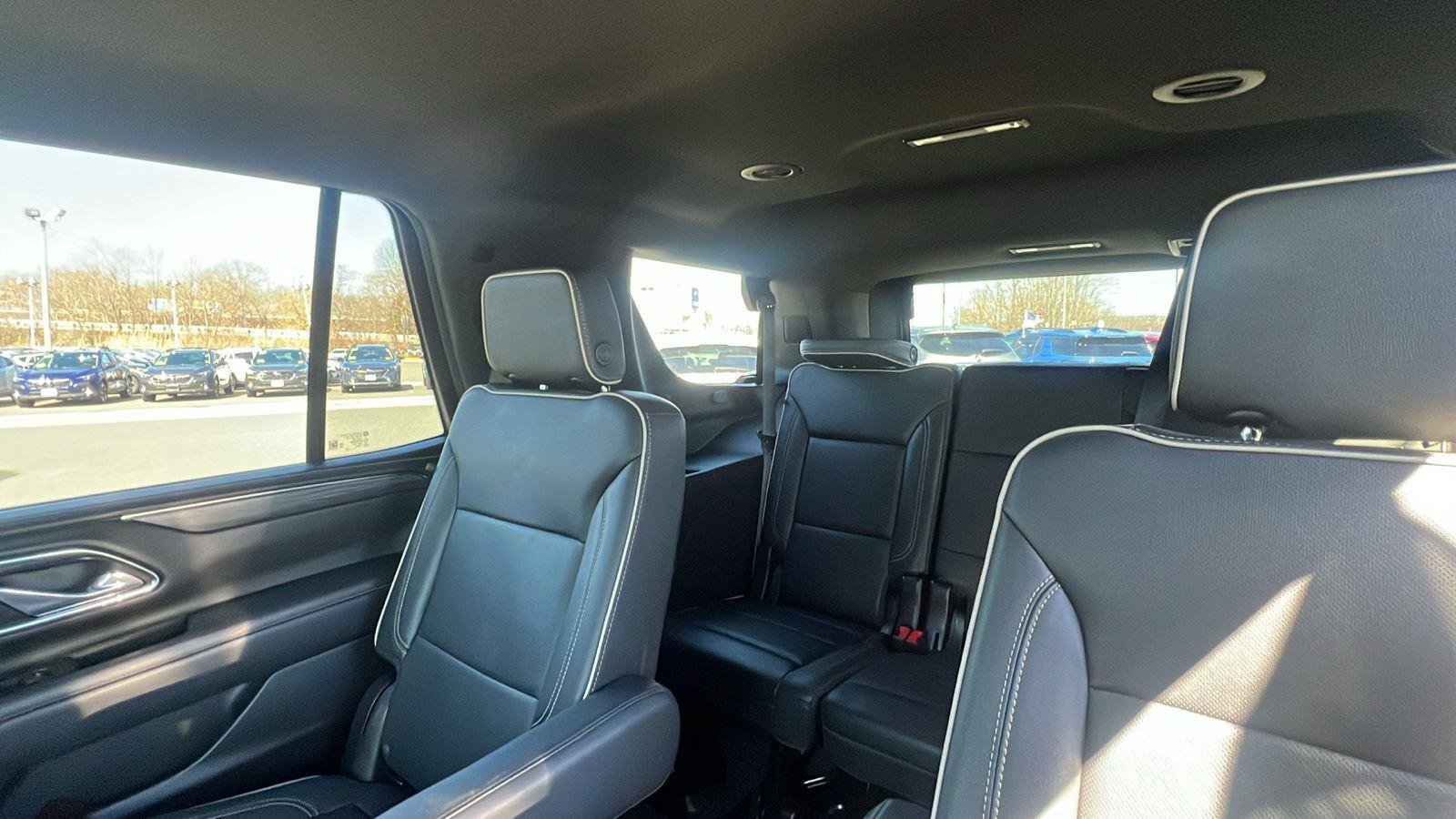 Used 2024 GMC Yukon SLT image 30