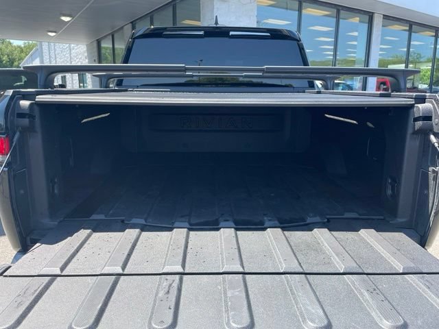 Used 2025 Rivian R1T Premium AWD/4WD image 32