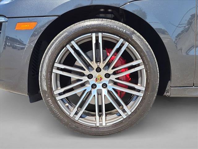 Used 2017 Porsche Macan GTS AWD/4WD image 25