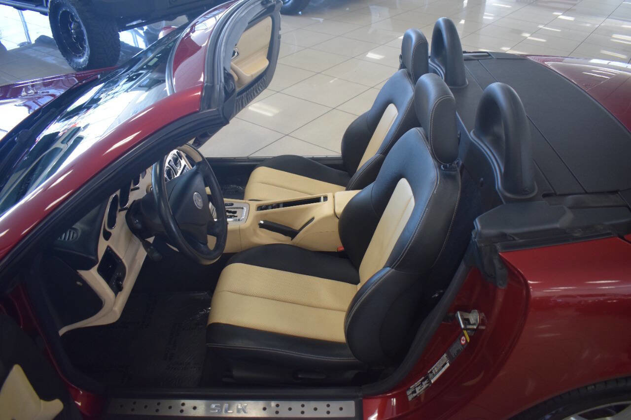 Used 2004 Mercedes-Benz SLK 230 image 64