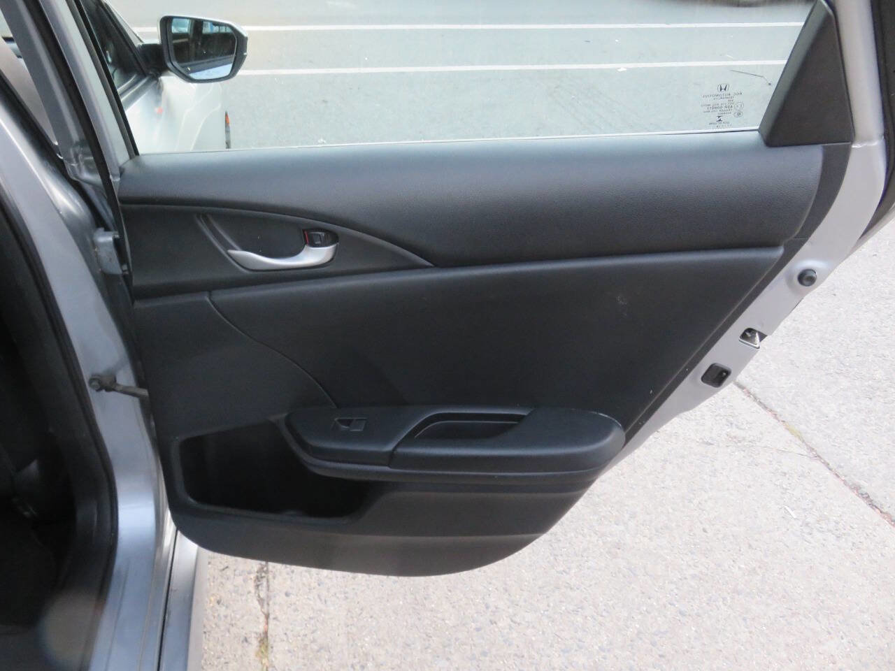 Used 2019 Honda Civic Sport image 28