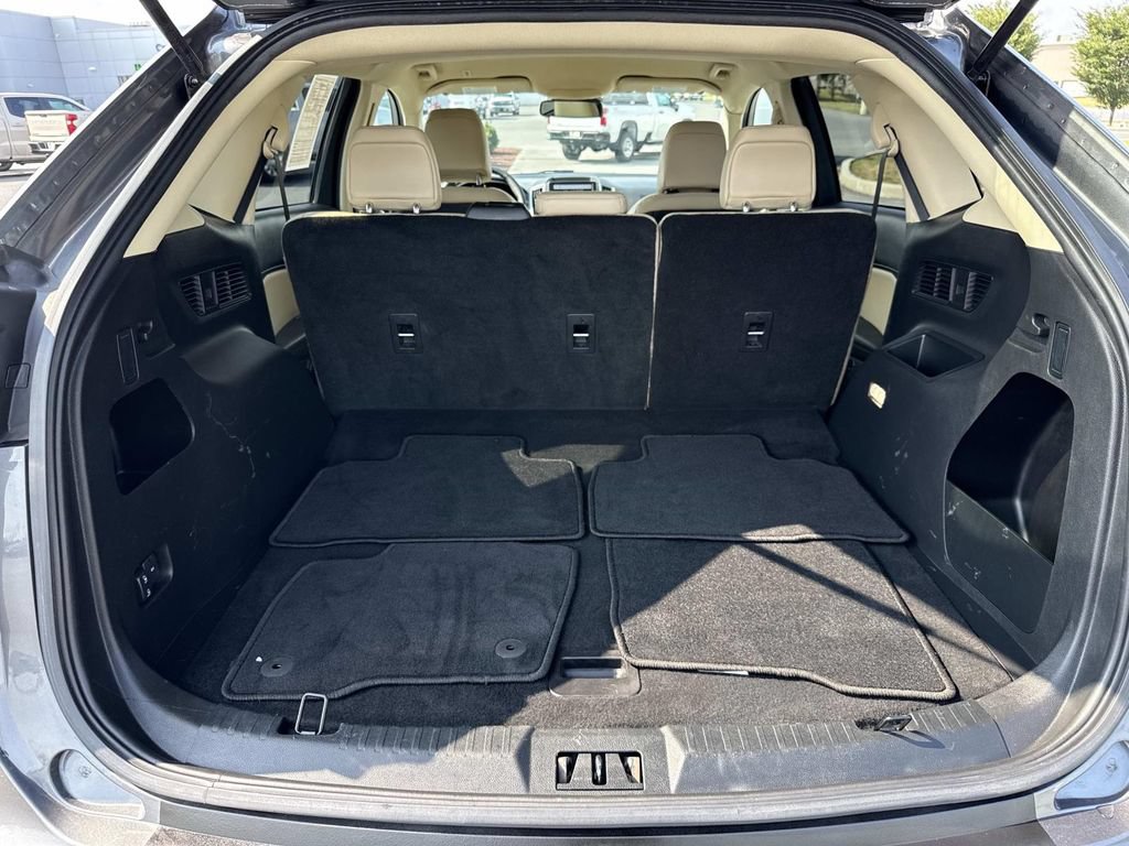 Used 2023 Ford Edge SEL AWD/4WD image 22
