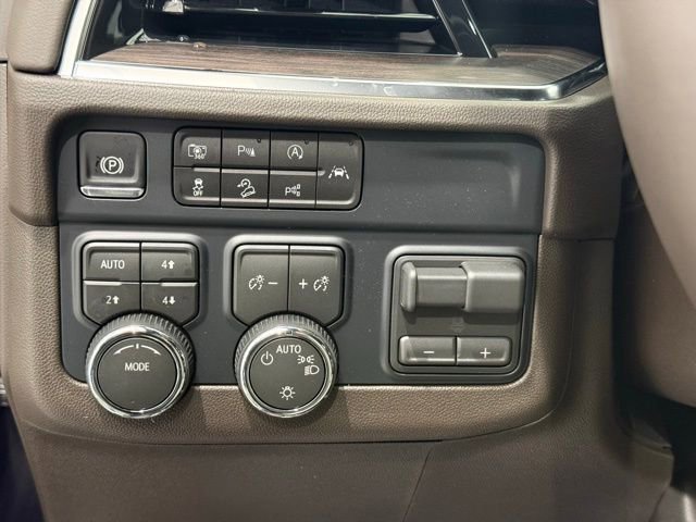 New 2026 Chevrolet Suburban LS w/ LPO, Dark Essentials Package image 34