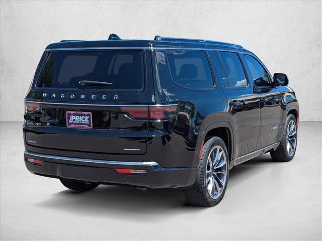 Used 2023 Jeep Wagoneer Series III w/ Premium Group I AWD/4WD image 4