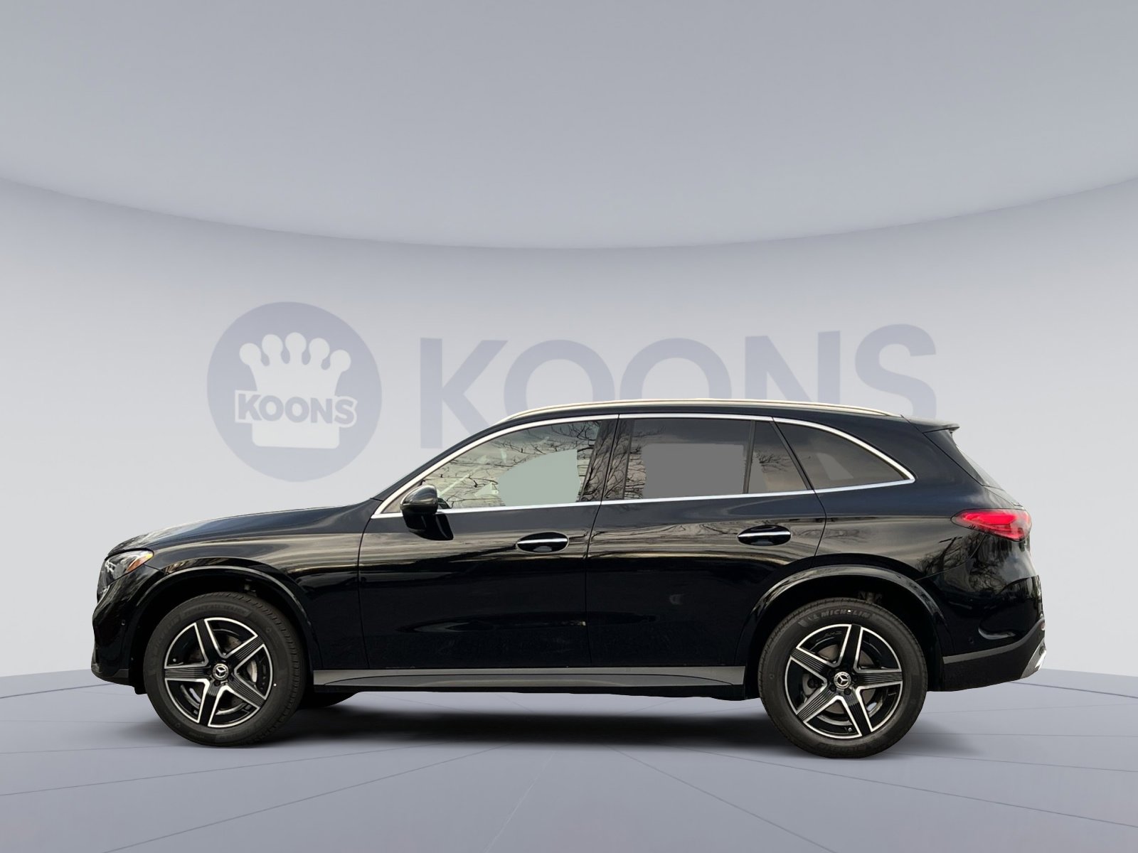New 2026 Mercedes-Benz GLC 300 4MATIC image 2