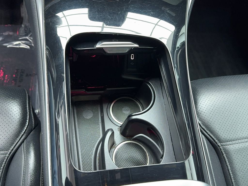 Used 2024 Mercedes-Benz GLC 300 image 34