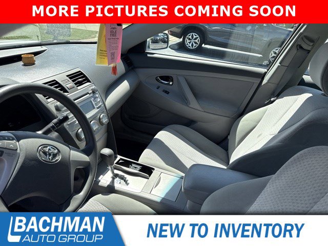 Used 2011 Toyota Camry LE w/ LE Extra-Value Pkg FWD image 5