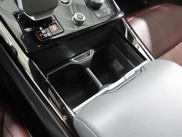 Used 2023 Land Rover Range Rover Sport SE Dynamic image 17