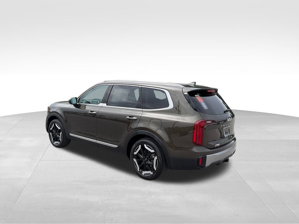 Used 2025 Kia Telluride S AWD/4WD image 4