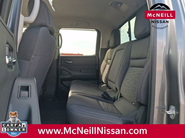 Used 2023 Nissan Frontier SV image 12