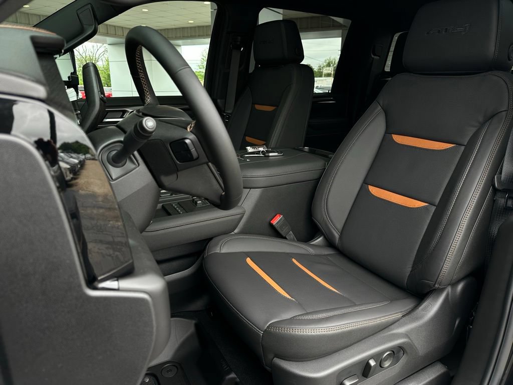 New 2026 GMC Sierra 2500 AT4 w/ AT4 Premium Plus Package AWD/4WD image 12