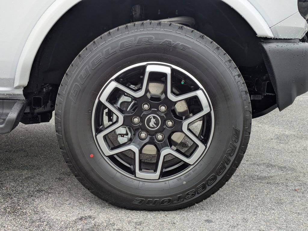 New 2025 Ford Bronco Outer Banks image 11