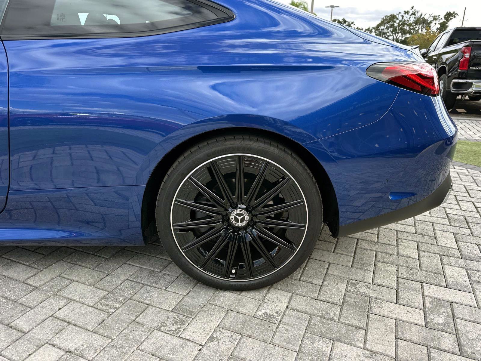 Certified 2025 Mercedes-Benz CLE 300 4MATIC Coupe image 10