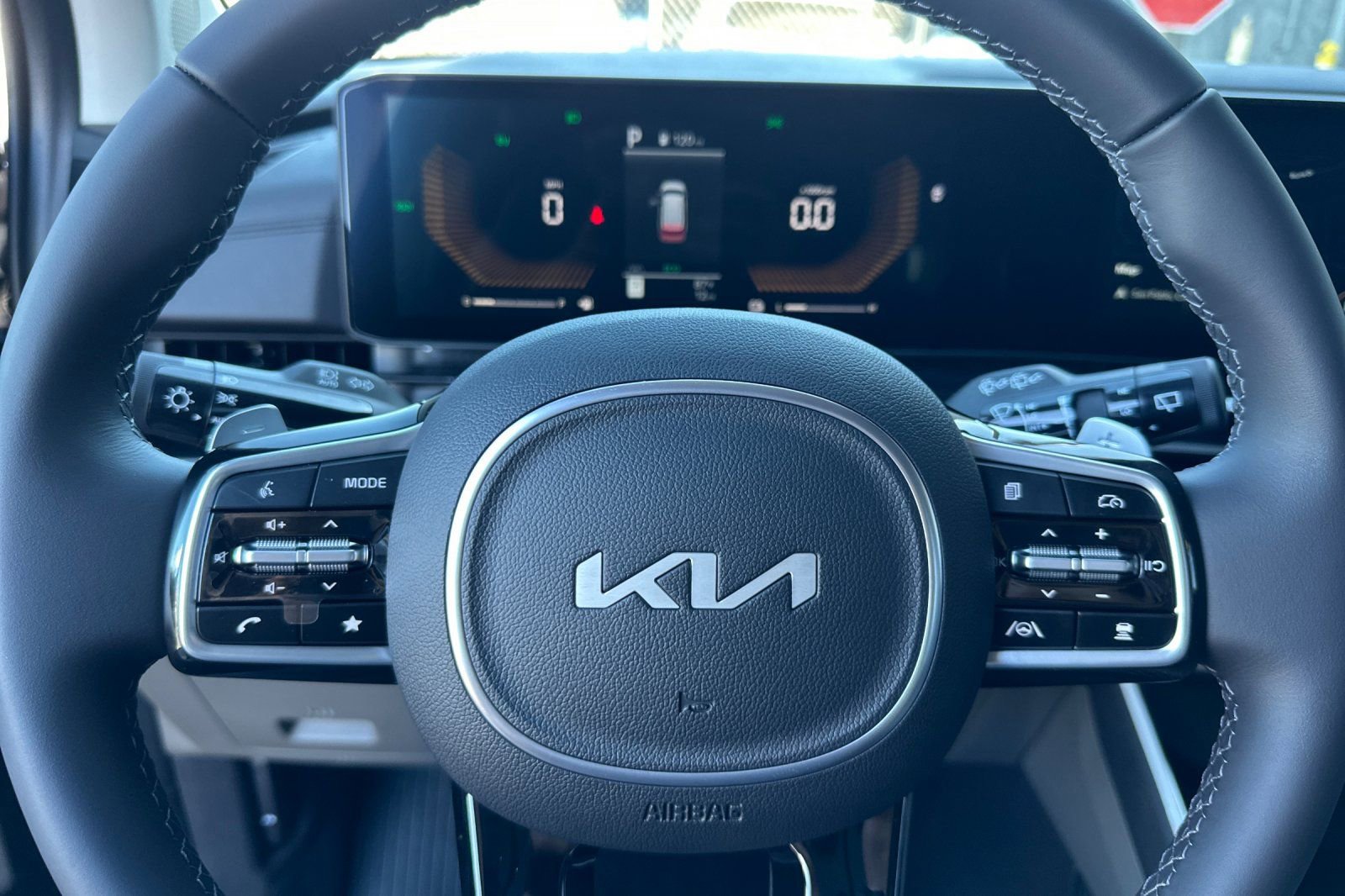 New 2026 Kia Carnival LXS image 25