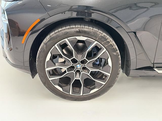Used 2025 BMW X7 xDrive40i w/ Executive Package image 27