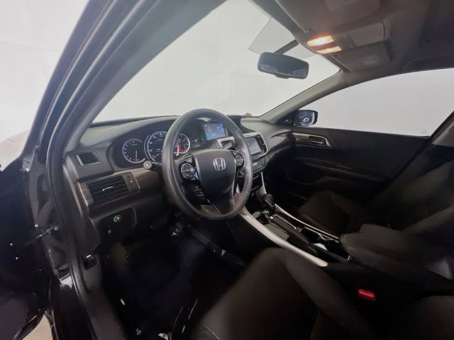 Used 2017 Honda Accord EX-L image 19