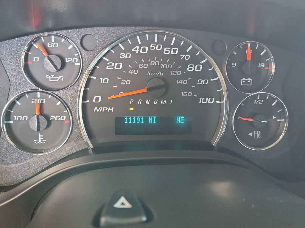 Used 2025 Chevrolet Express 3500 LT w/ LT Preferred Equipment Group image 27