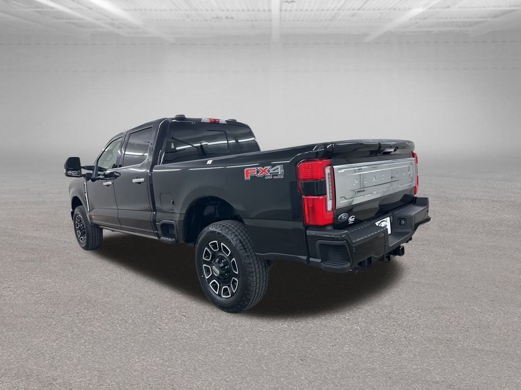 Used 2024 Ford F250 Platinum image 9