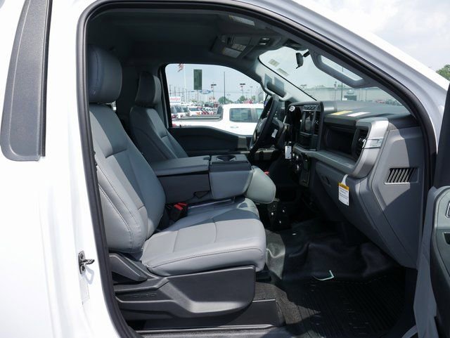 New 2024 Ford F550 4x4 Regular Cab Super Duty image 21