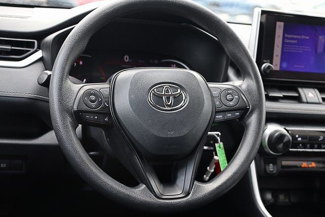 Used 2024 Toyota RAV4 LE image 17
