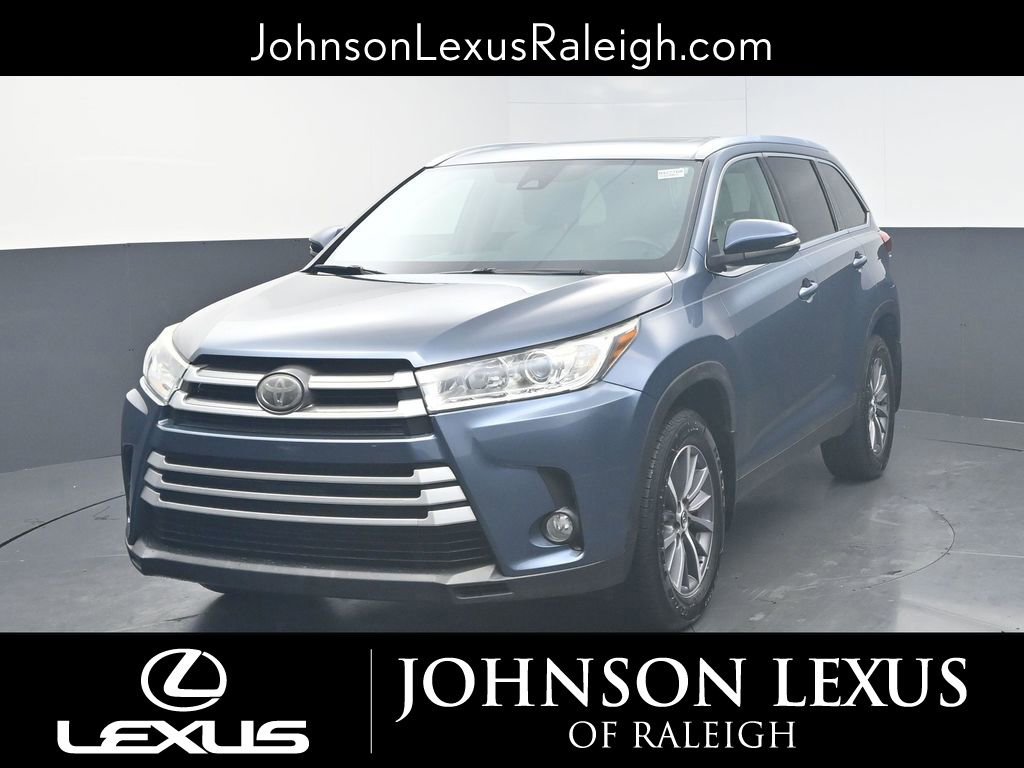 Used 2019 Toyota Highlander XLE image 5