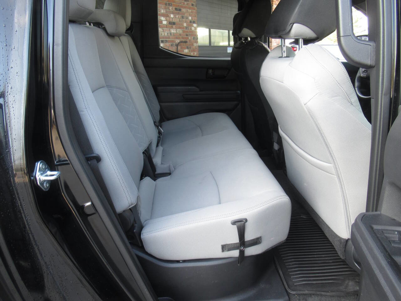 Used 2024 Toyota Tacoma SR5 AWD/4WD image 9