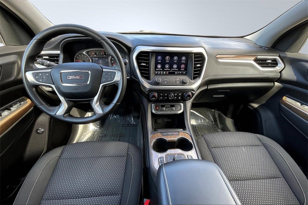 Used 2023 GMC Acadia SLE w/ Driver Convenience Package image 16