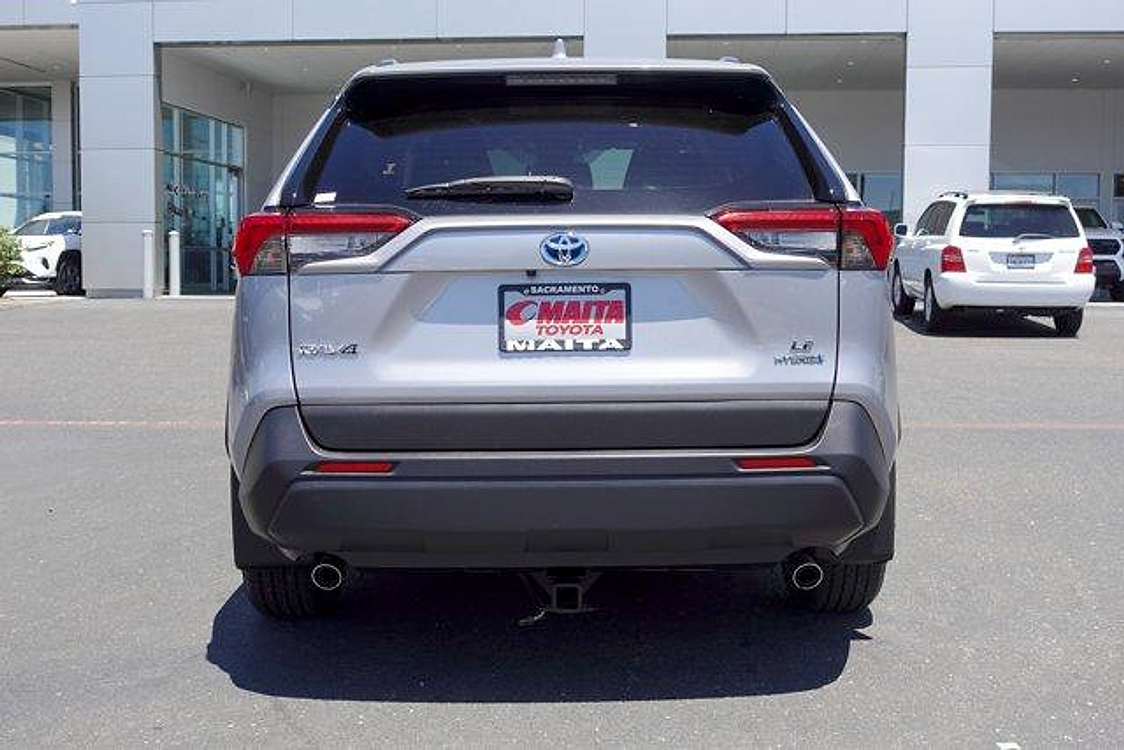 Used 2023 Toyota RAV4 LE AWD/4WD image 6