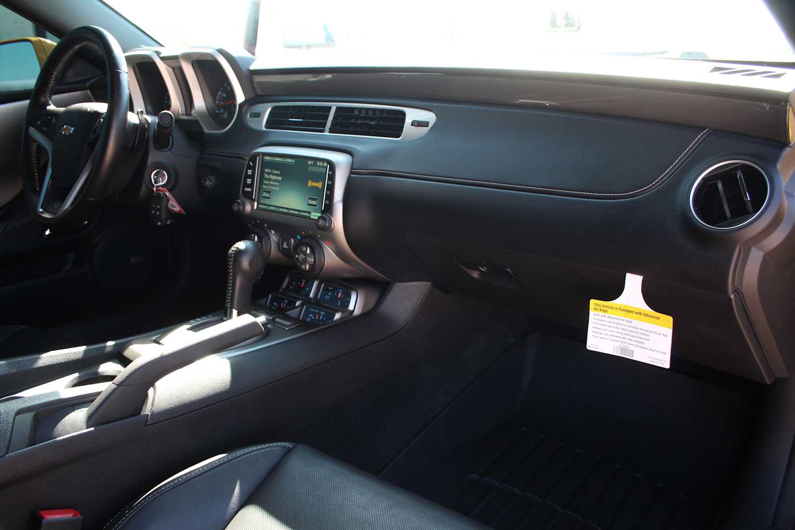 Used 2015 Chevrolet Camaro SS RWD image 19