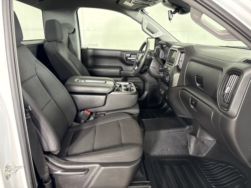 Certified 2025 Chevrolet Silverado 1500 W/T RWD image 19
