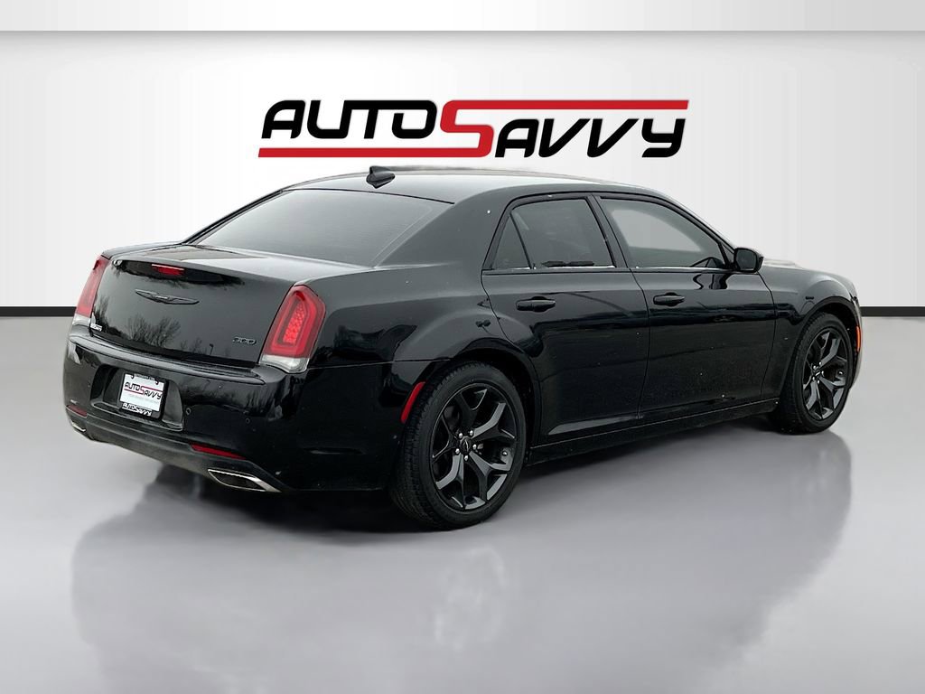 Used 2023 Chrysler 300 Touring w/ Safetytec Plus Group image 7